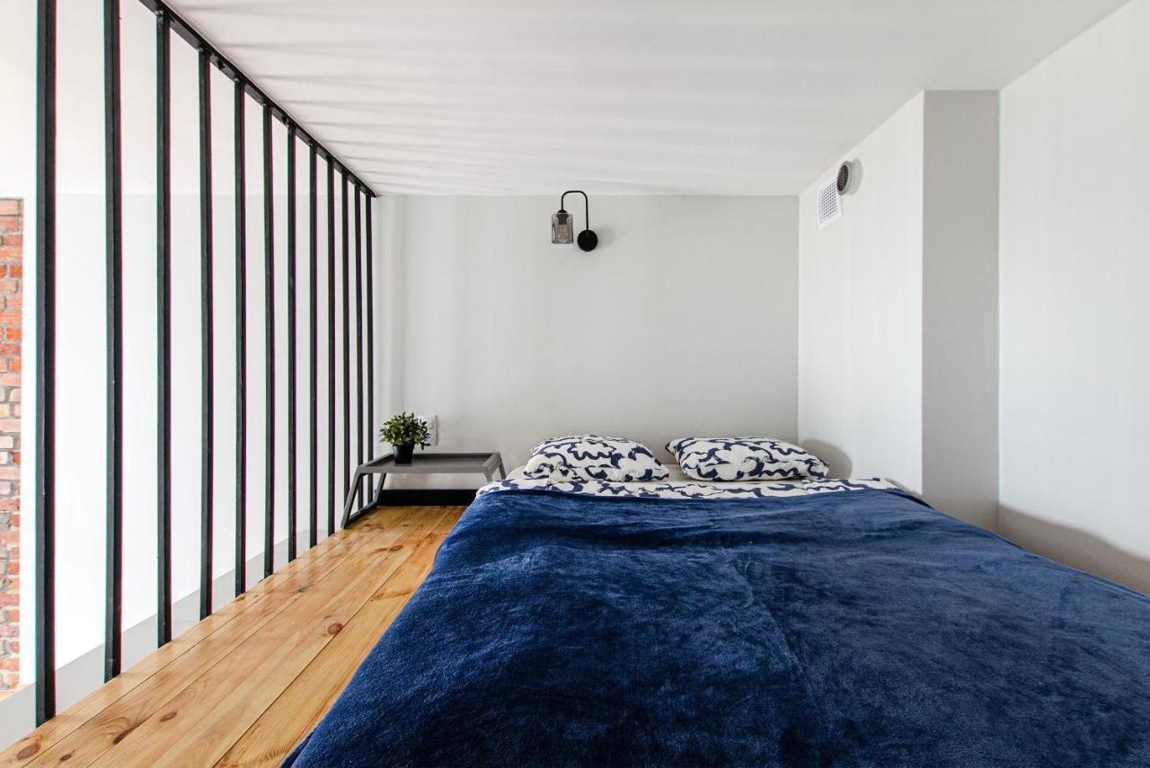 Smart Rental Management Apartments - City Center Вроцлав Екстериор снимка